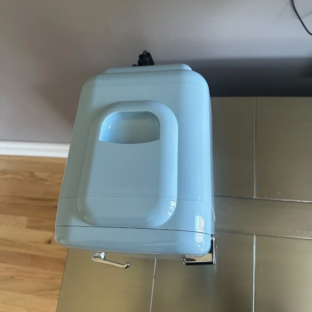 Mini fridge - Picture 5 of 8